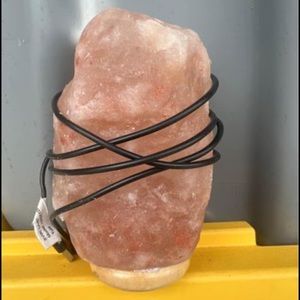 Himalayan salt lamp